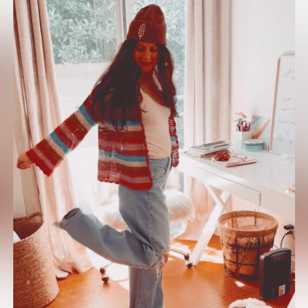 XiRENA Dreamstate Cardigan Boho crochet knit S Sold Out Online ❤️🩷💙💚🩵 - Picture 14 of 14